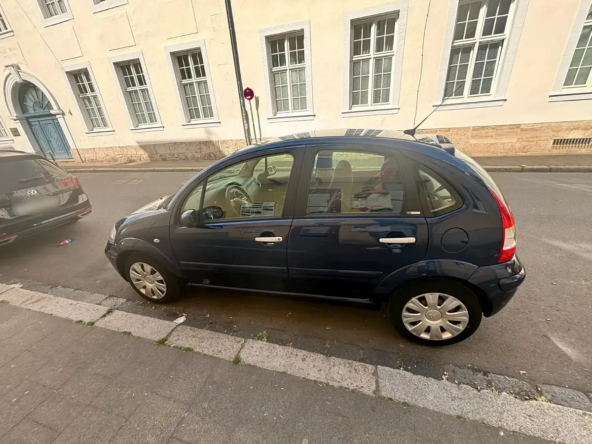 Gebraucht Citroën C3 Exclusive 73 PS (53 kW) 2006 Blau Kleinwagen