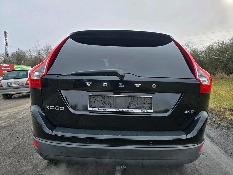 Usado Volvo XC60 175 HP (128 kW) 2010 Verde SUV