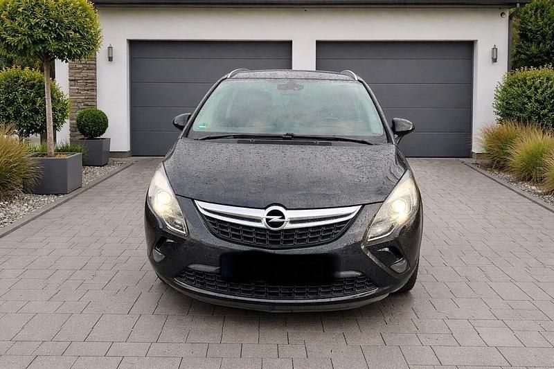 Gebraucht Opel Zafira Tourer 170 PS (125 kW) 2016 Schwarz Van / Kleinbus