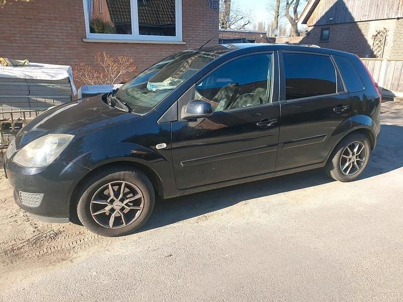 Schwarz Gebraucht 2008 Ford Fiesta Kleinwagen | 2.000 € - Bild 1/4