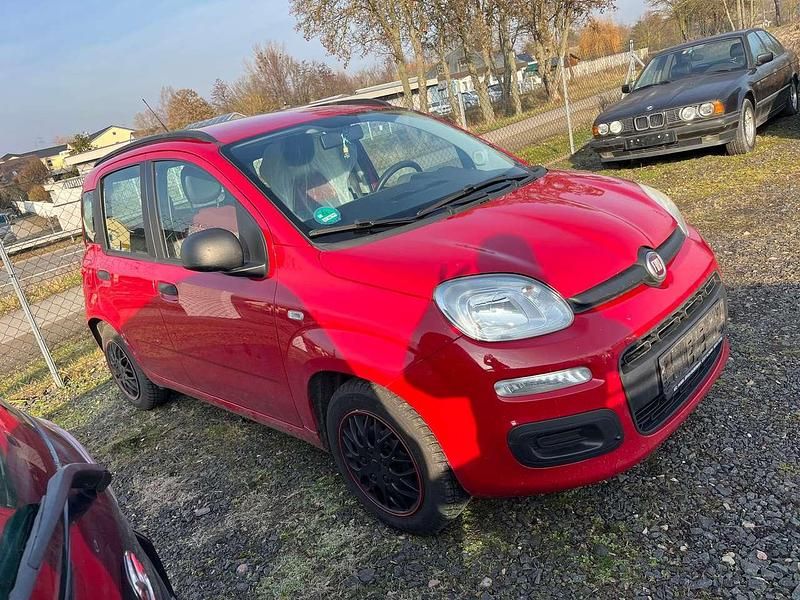 Gebraucht Fiat Panda 69 PS (50 kW) 2014 Rot Kleinwagen