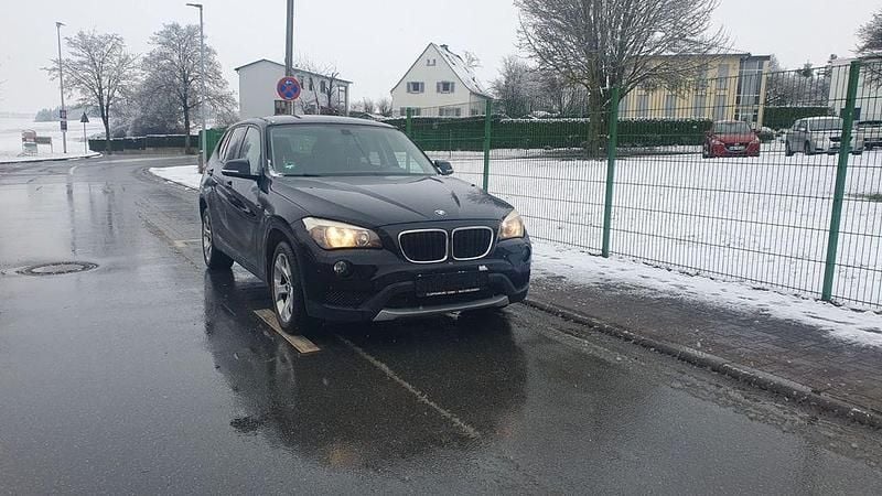 Schwarz Gebraucht 2012 BMW X1 SUV | 4.900 € (Superpreis) - Bild 1/4