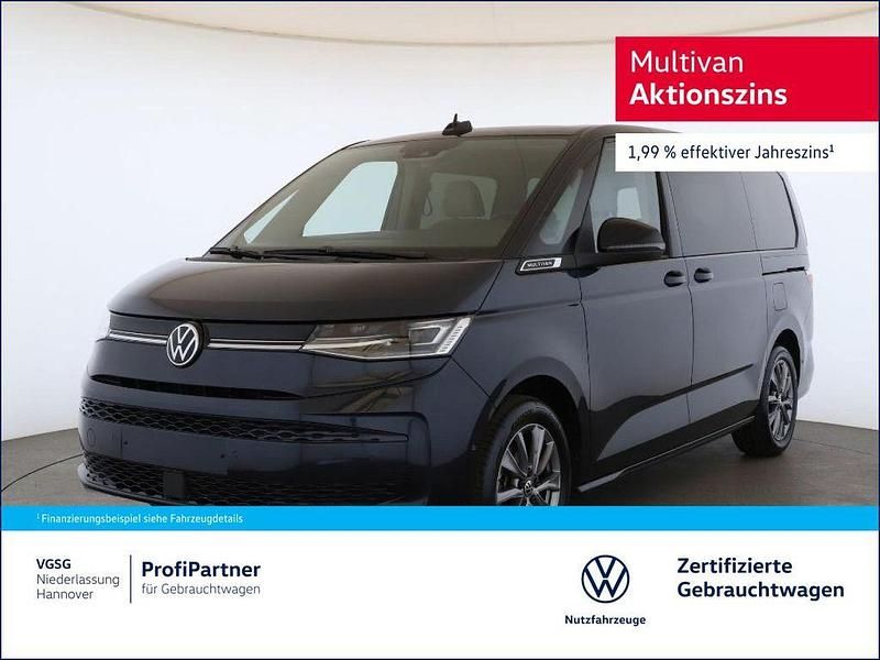 Blau (starlight blue (blau)) Gebraucht 2024 VW Multivan Life Van / Kleinbus | 59.170 € (Teuer) - Bild 1/4