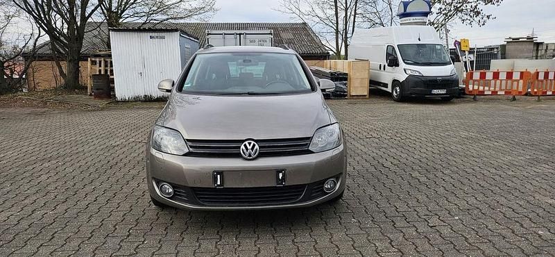 Gebraucht VW Golf VI Team 105 PS (77 kW) 2010 Braun Kleinwagen