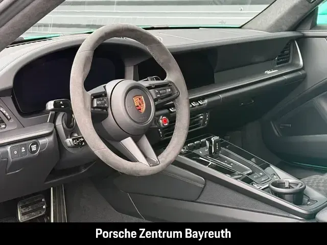 Gebraucht Porsche 911 Carrera 4 GTS 541 PS (397 kW) 2026 Hellgruen Coupé