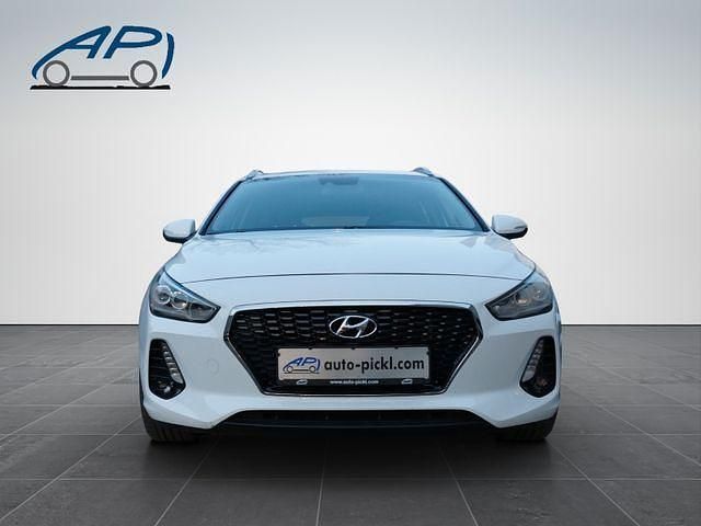 Gebraucht Hyundai i30 Comfort 110 PS (80 kW) 2017 Weiß Kombi