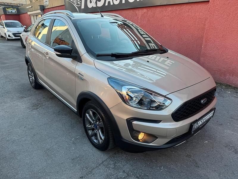 Gebraucht Ford Ka Active 86 PS (63 kW) 2018 Braun Limousine