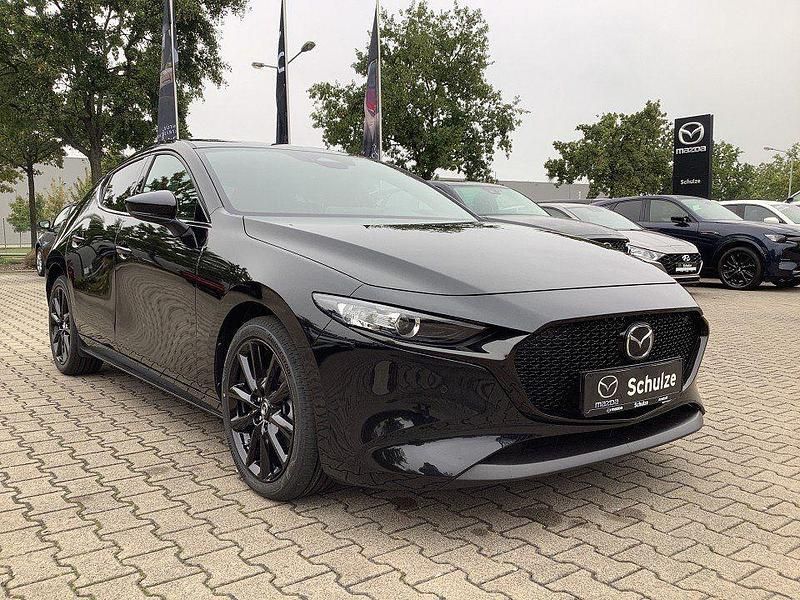 Jet black Neu 2025 Mazda 3 Homura-Line Limousine | 24.985 € - Bild 1/4
