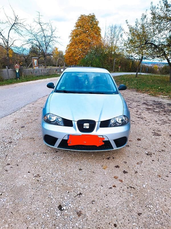 Silber Gebraucht 2007 Seat Ibiza | 1.549 € (Guter Preis) - Bild 1/4