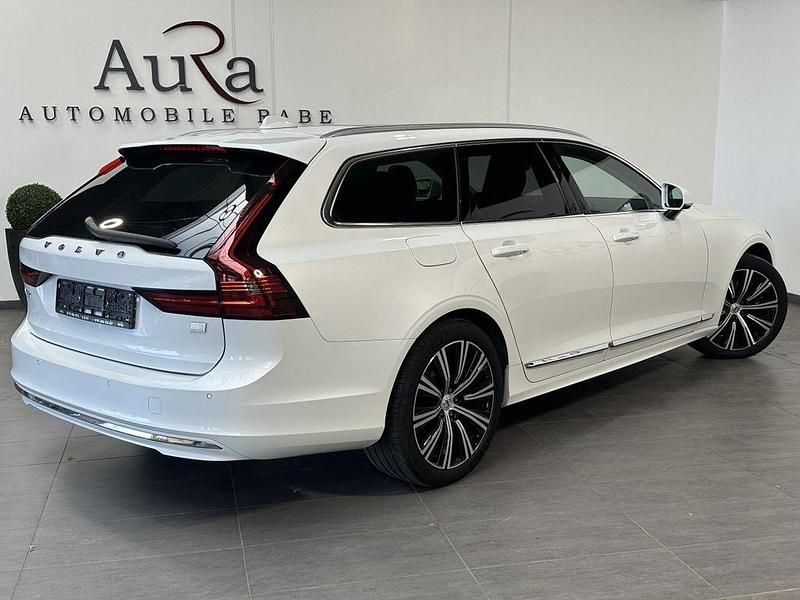Gebraucht Volvo V90 Plus 398 PS (292 kW) 2022 Crystal white Kombi