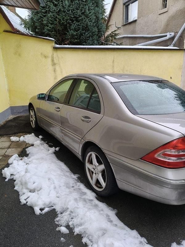 Gebraucht Mercedes C180 Elegance 143 PS (105 kW) 2003 Grau Limousine