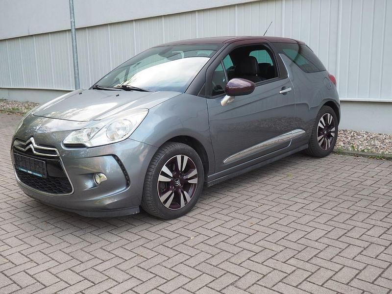 Grau Gebraucht 2010 Citroën DS3 So Chic Kleinwagen | 5.490 € (Fairer Preis) - Bild 1/4