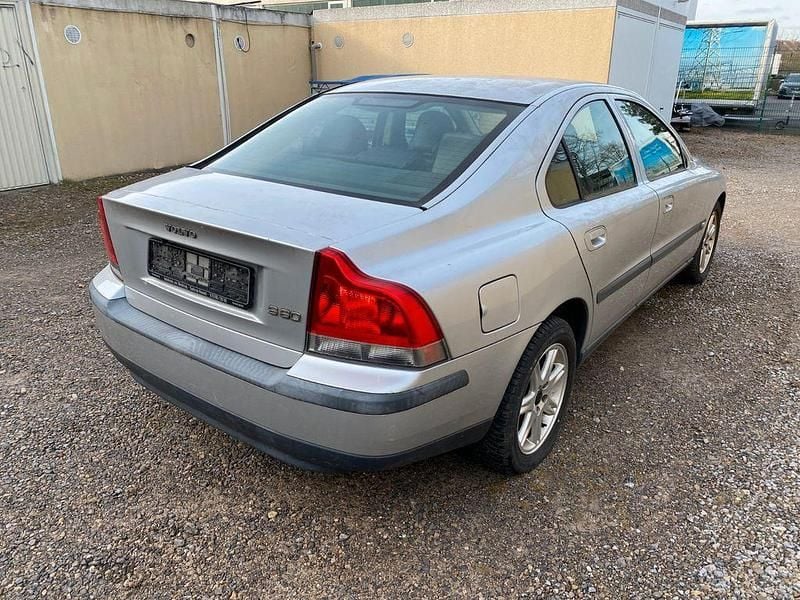 Gebraucht Volvo S60 140 PS (102 kW) 2001 Silber Limousine