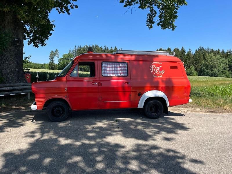 Używany Ford Transit 65 KM (47 kW) 1970 Czerwony Minivan