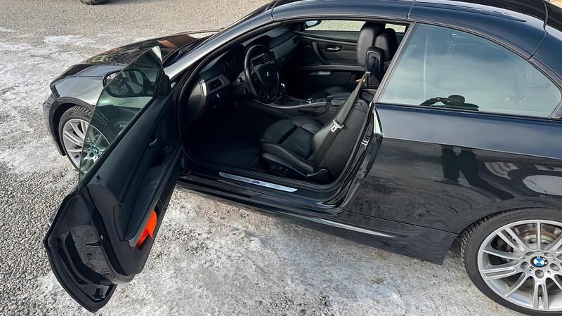 Gebraucht BMW 325 Cabriolet M Sport 218 PS (160 kW) 2010 Schwarz Cabrio