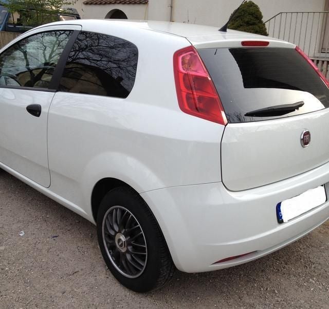 Gebraucht Fiat Punto 88 PS (64 kW) 2009 Weiß Kleinwagen