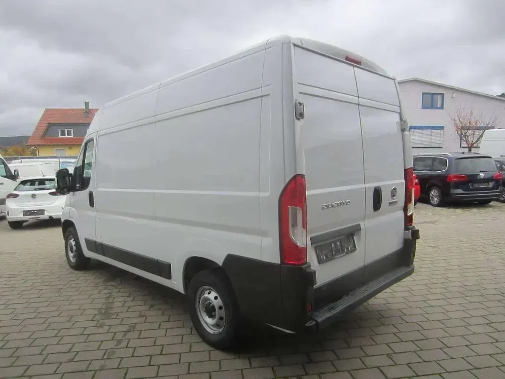 Gebraucht Fiat Ducato 140 PS (102 kW) 2023 Weiß Van