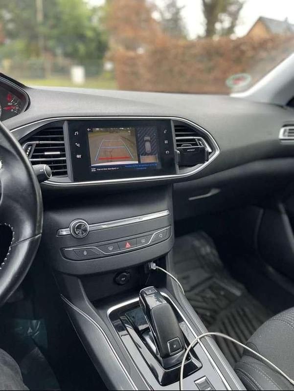 Gebraucht Peugeot 308 177 PS (130 kW) 2020 Weiß Limousine