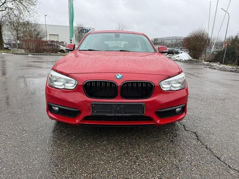 Gebraucht BMW 120 Advantage 184 PS (135 kW) 2016 Rot Kleinwagen