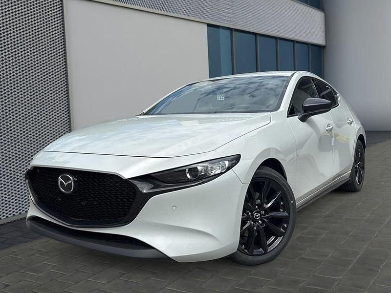 Weiß Neu 2025 Mazda 3 Homura-Line Limousine | 28.490 € (Fairer Preis) - Bild 1/4