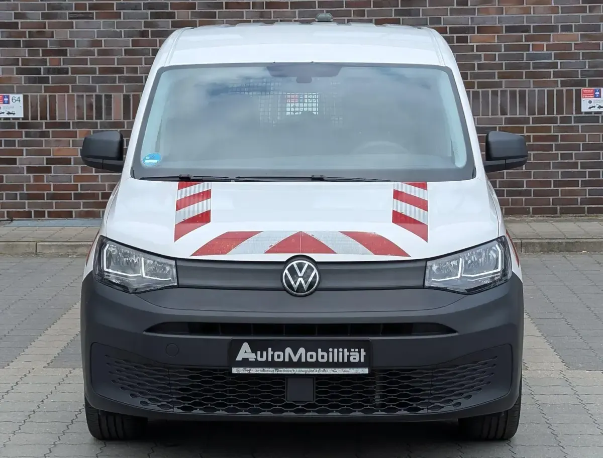 Gebraucht VW Caddy Maxi 122 PS (89 kW) 2022 Weiß Van / Kleinbus