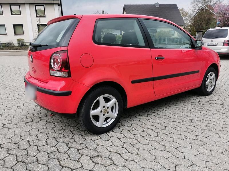 Gebraucht VW Polo 60 PS (44 kW) 2009 Rot Kleinwagen