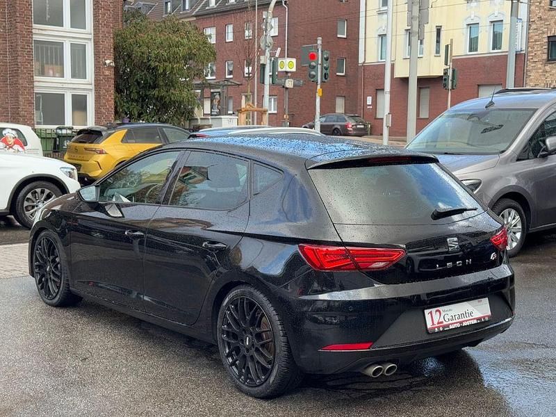 Gebraucht Seat Leon FR-Line 150 PS (110 kW) 2018 Schwarz Limousine