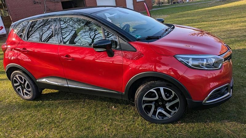 Gebraucht Renault Captur XMOD 110 PS (80 kW) 2016 Orange SUV