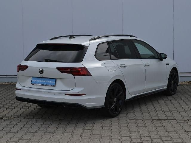 Gebraucht VW Golf VIII Style 190 PS (139 kW) 2022 Weiß (oryxweiß perlmutteffekt) Kombi
