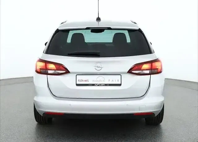 Gebraucht Opel Astra Business 122 PS (89 kW) 2021 Silber Kombi