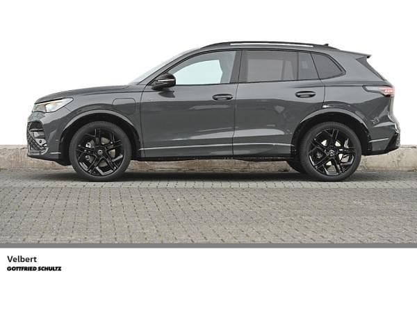 Grau (delfingrau metallic) Neu 2025 VW Tiguan R-line SUV | 53.270 € (Guter Preis) - Bild 1/4