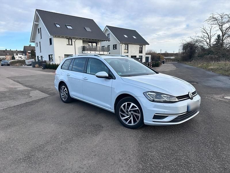 Second-hand VW Golf VII Sound 150 CP (110 kW) 2017 Alb Break
