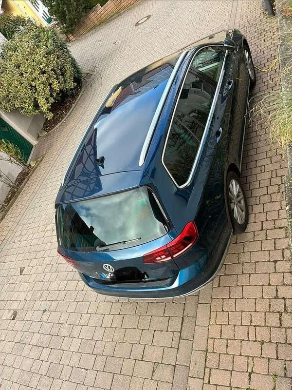 Gebraucht VW Passat GTE 218 PS (160 kW) 2019 Blau Kombi