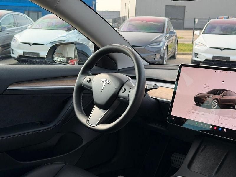 Second-hand Tesla Model 3 366 kW (498 CP) 2022 Negru Berlinǎ
