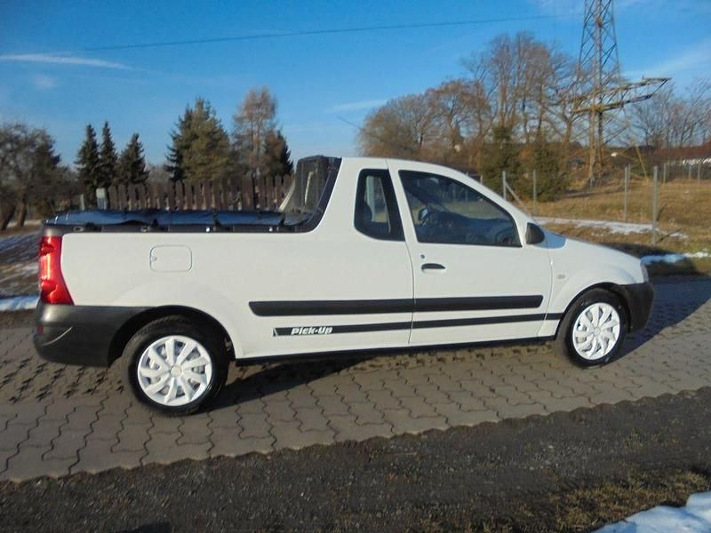 Gebraucht Dacia Logan Pick-Up 86 PS (63 kW) 2010 Weiß Abholung