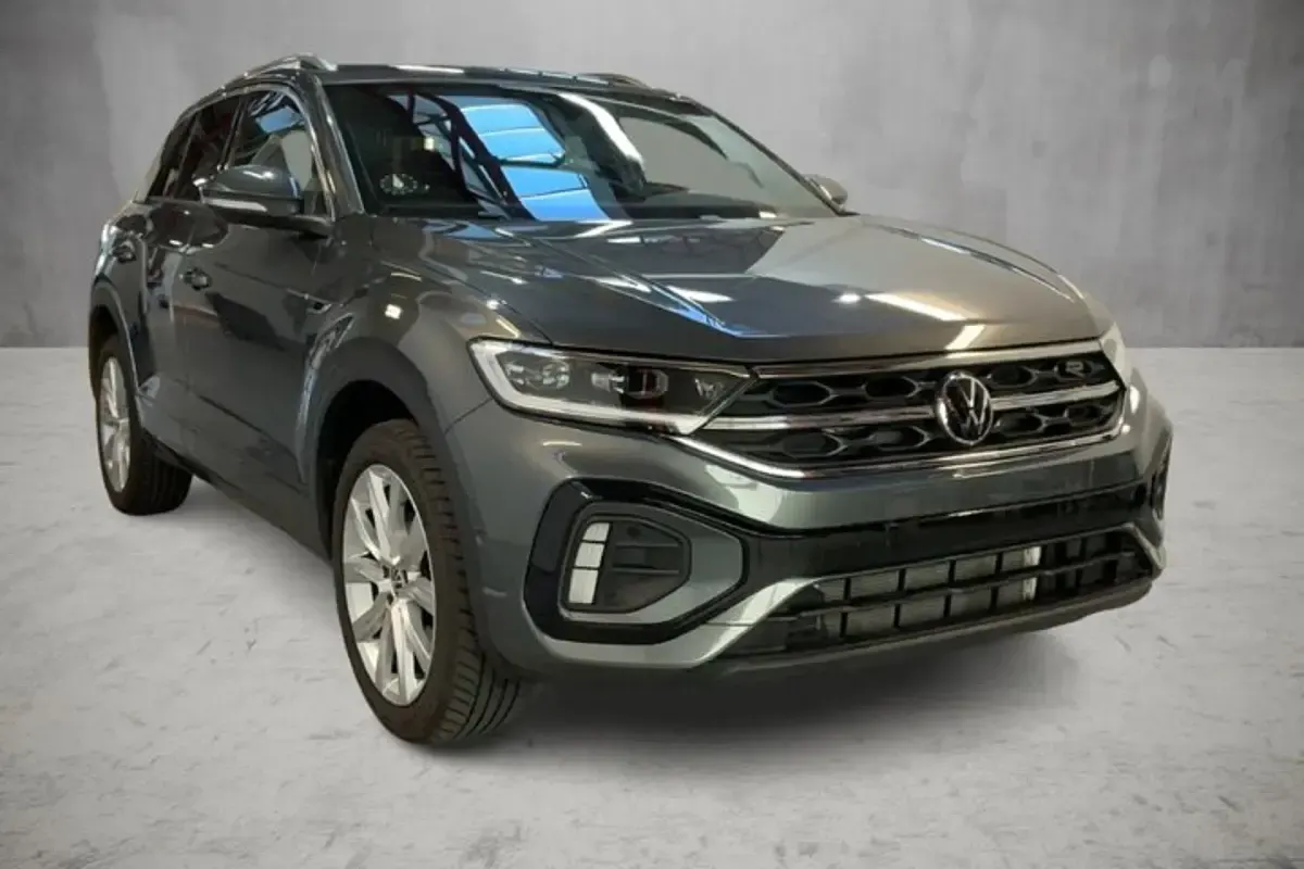 Second-hand VW T-Roc R-line 150 CP (110 kW) 2025 SUV