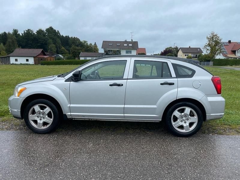 Silber Gebraucht 2010 Dodge Caliber SUV | 3.000 € - Bild 1/4
