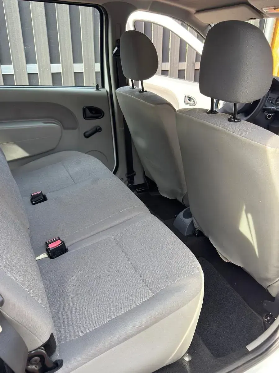 Gebraucht Dacia Logan MCV 75 PS (55 kW) 2010 Weiß Kombi