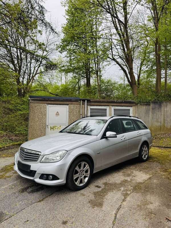 Iridiumsilber metalliclack Gebraucht 2011 Mercedes C180 Kombi | 5.950 € (Guter Preis) - Bild 1/4