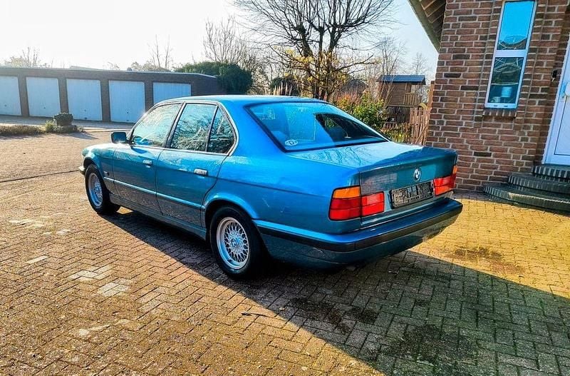 Gebraucht BMW 525 192 PS (141 kW) 1994 Blau Limousine