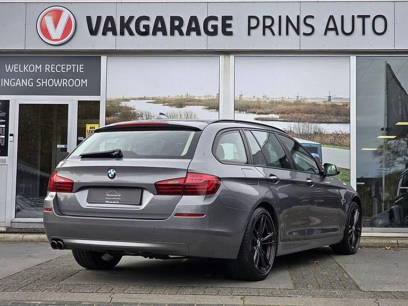 Gebraucht BMW 525 Executive 211 PS (155 kW) 2015 Grau Kombi
