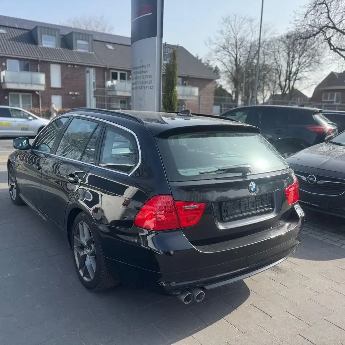 Gebraucht BMW 325 204 PS (150 kW) 2011 Schwarz Kombi