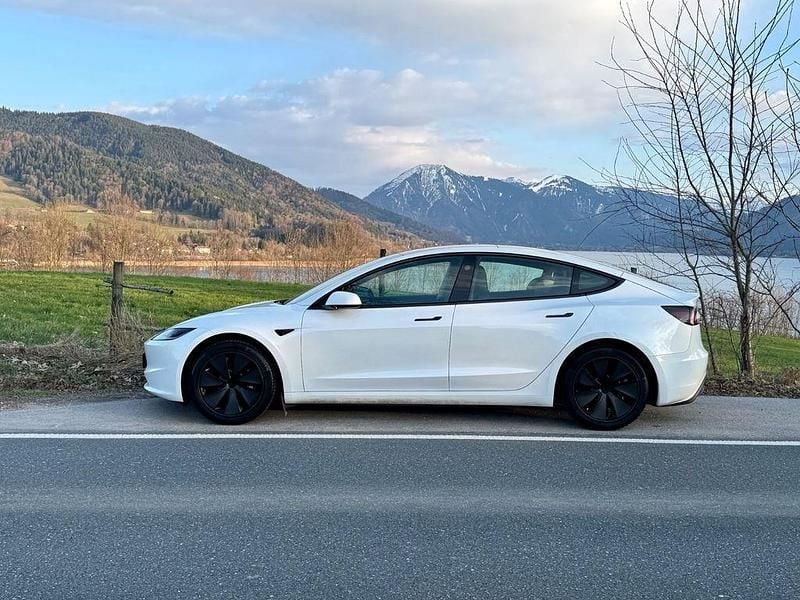 Gebraucht Tesla Model 3 366 kW (498 PS) 2023 Weiß Limousine