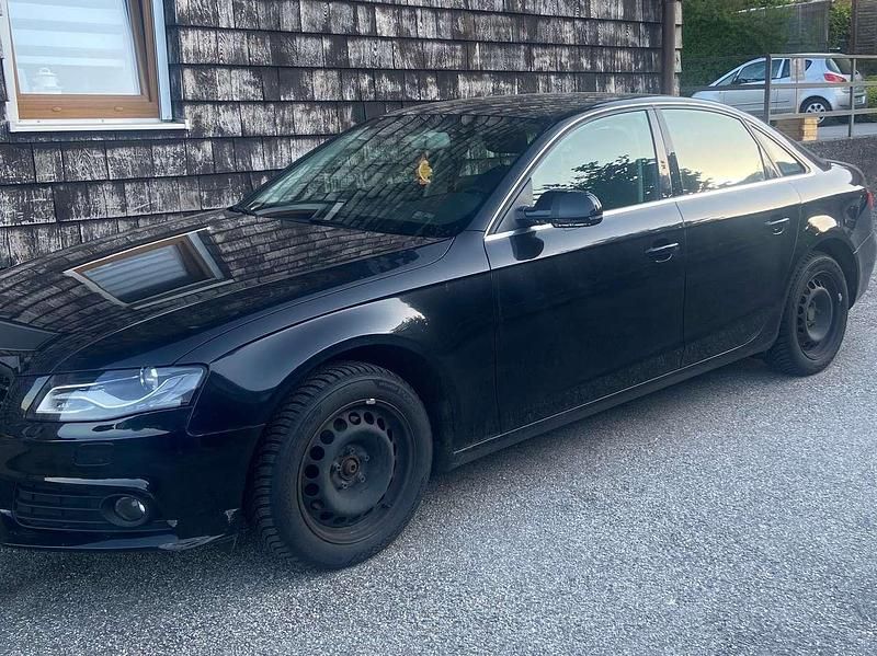 Schwarz Gebraucht 2010 Audi A4 Ambiente Limousine | 5.000 € (Superpreis) - Bild 1/2