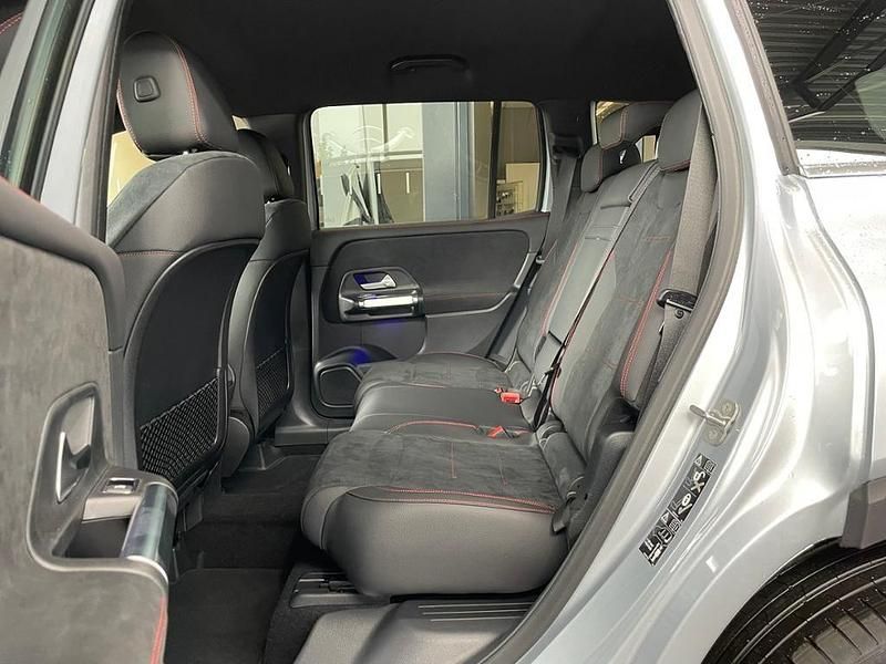 Gebraucht Mercedes GLB250 AMG 224 PS (164 kW) 2025 Metalliclack hightechsilber SUV