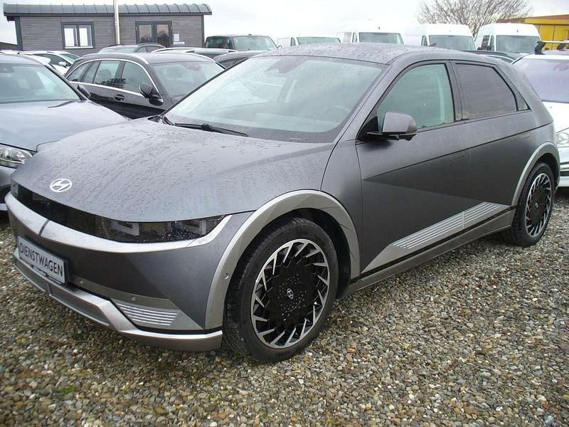 Shooting star/mat Gebraucht 2021 Hyundai Ioniq 5 SUV | 23.795 € (Etwas zu teuer) - Bild 1/4