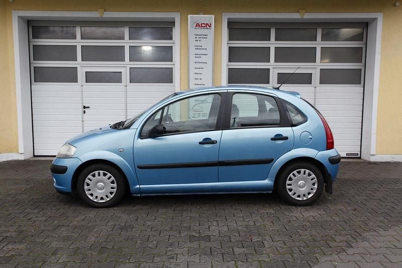 Occasion Citroën C3 73 ch (53 kW) 2004 Bleue Citadine