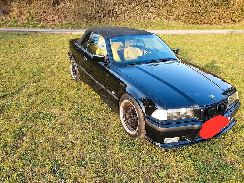 Gebraucht BMW M3 118 PS (86 kW) 1996 Schwarz Cabrio
