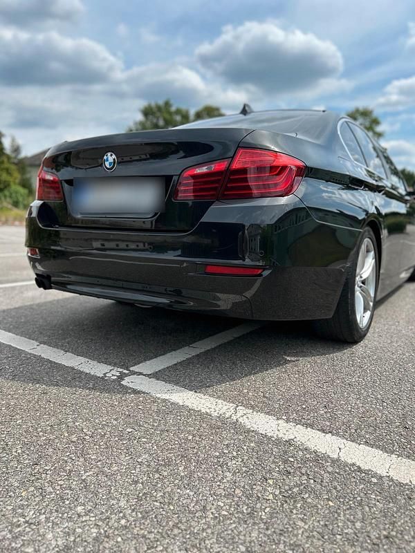 Gebraucht BMW 530 258 PS (189 kW) 2015 Schwarz Limousine