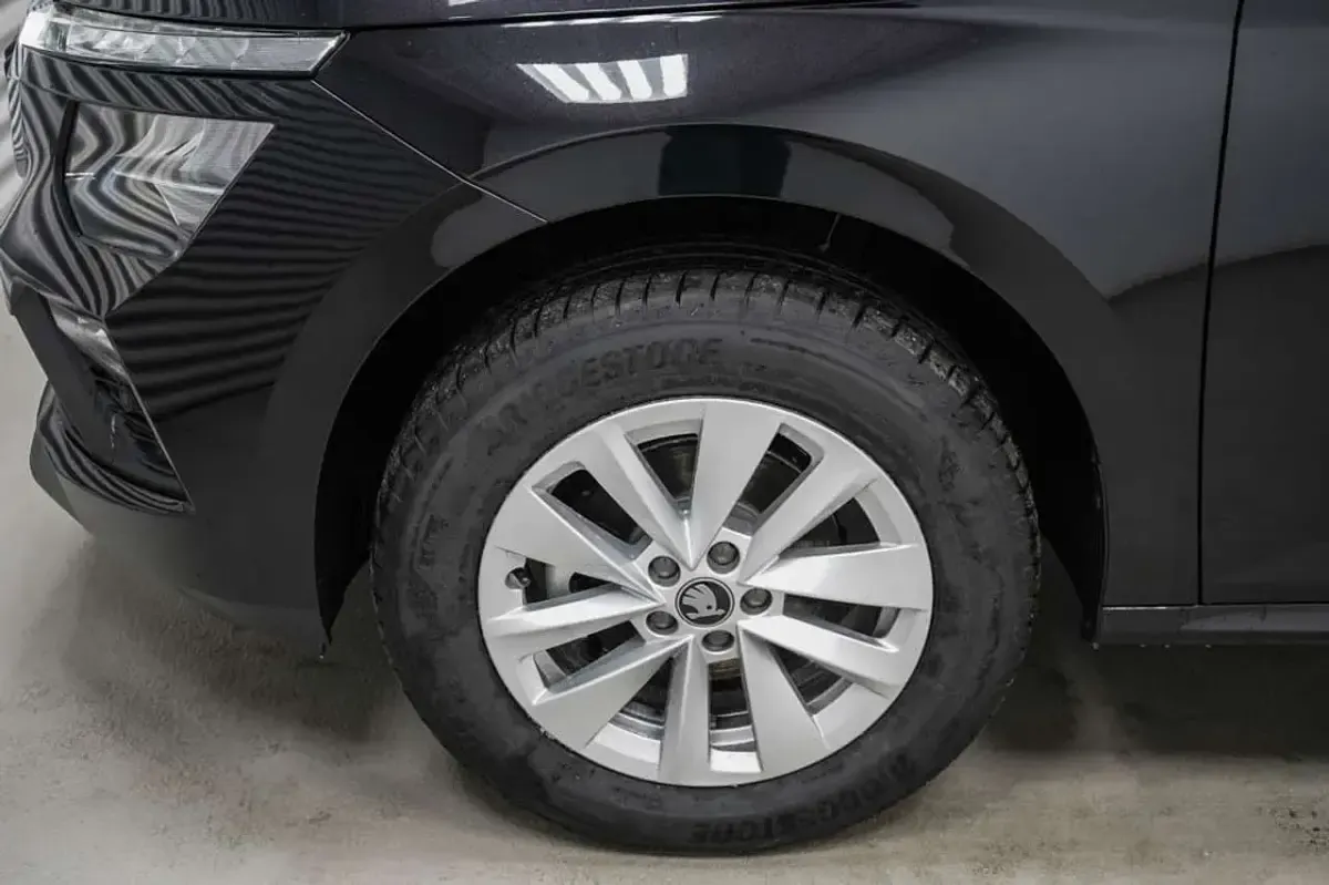 Neu Skoda Kamiq Selection 116 PS (85 kW) 2026 Black magic SUV